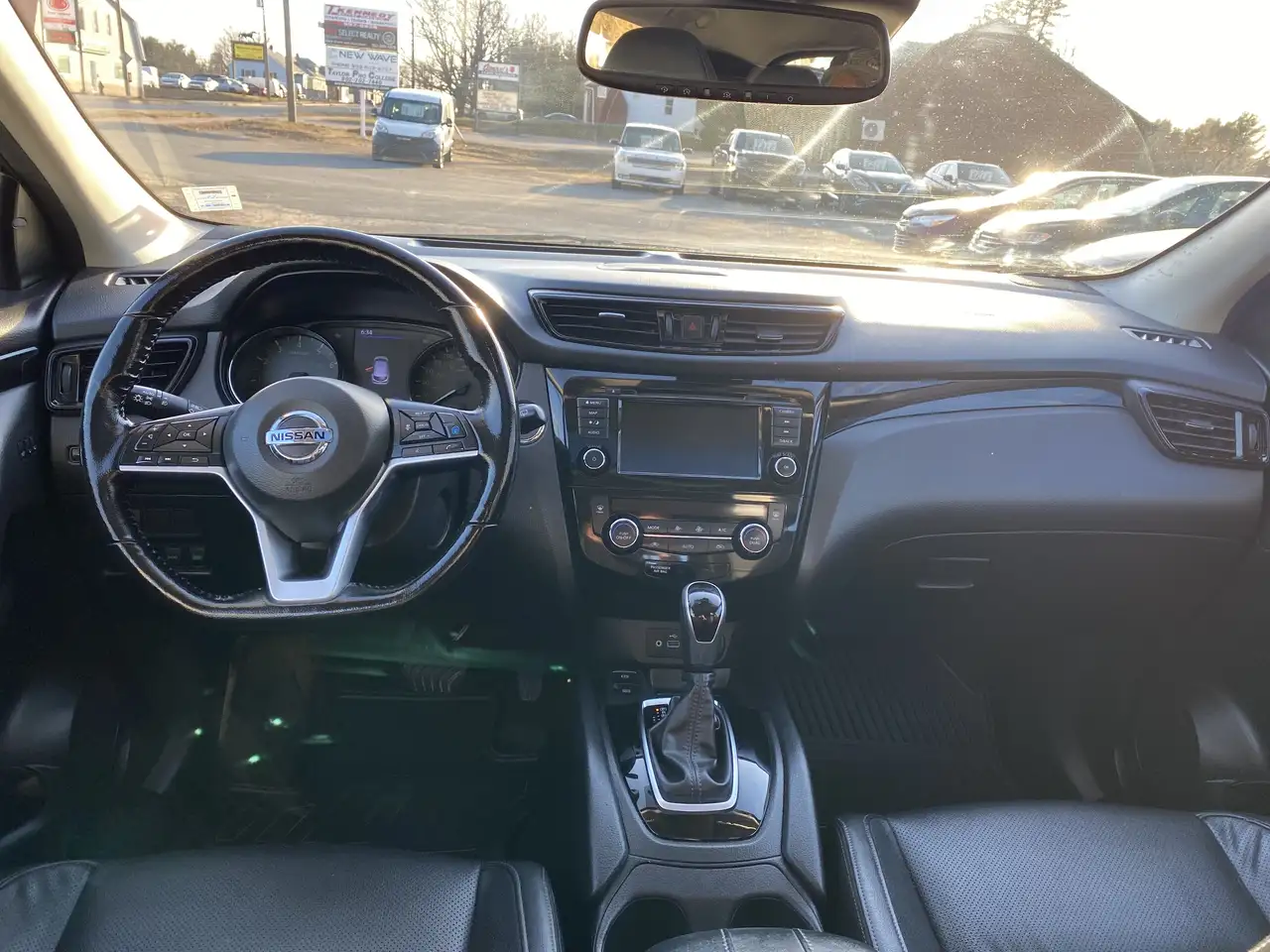 Nissan Qashqai снимка Nissan Qashqai