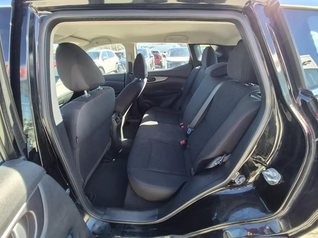 Nissan Qashqai снимка Nissan Qashqai