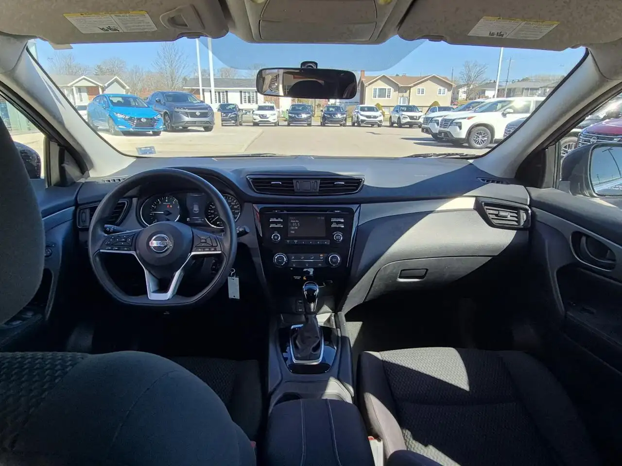 Nissan Qashqai снимка Nissan Qashqai