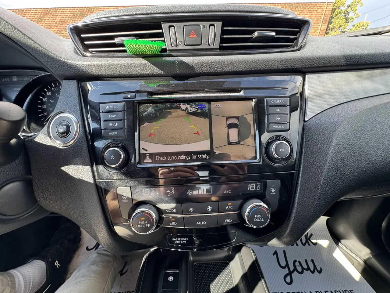 Nissan Qashqai photo Nissan Qashqai