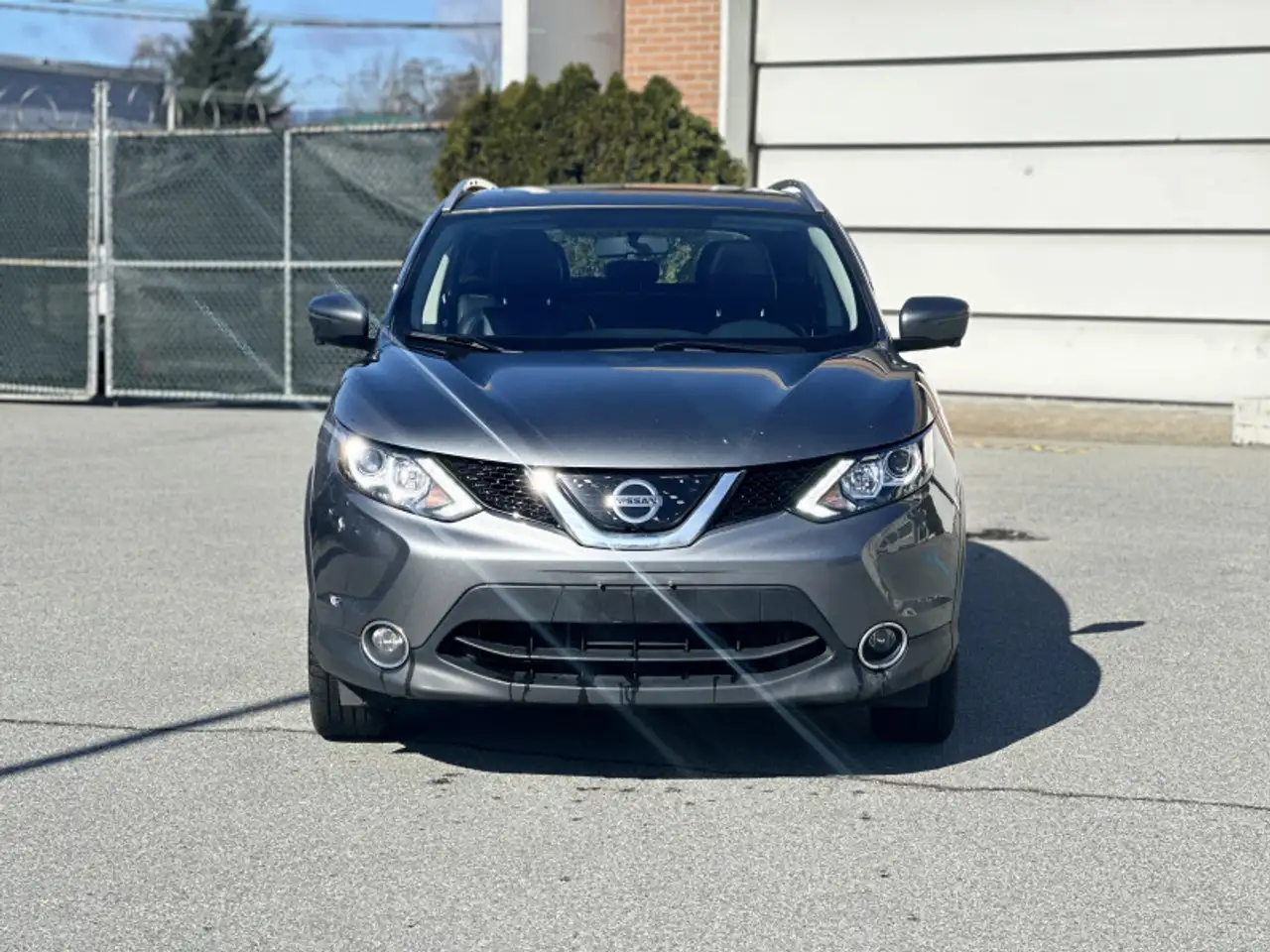 Nissan Qashqai снимка Nissan Qashqai