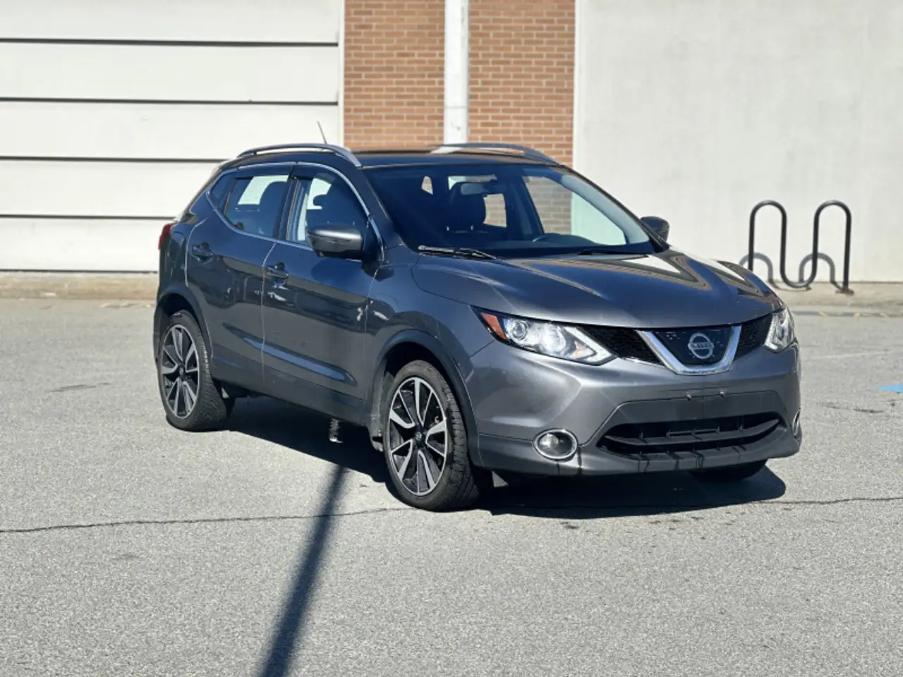 Nissan Qashqai снимка Nissan Qashqai