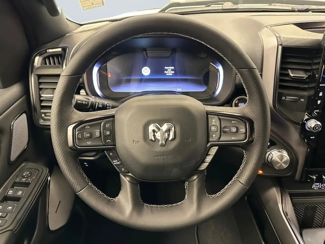 RAM 1500 fotografie RAM 1500