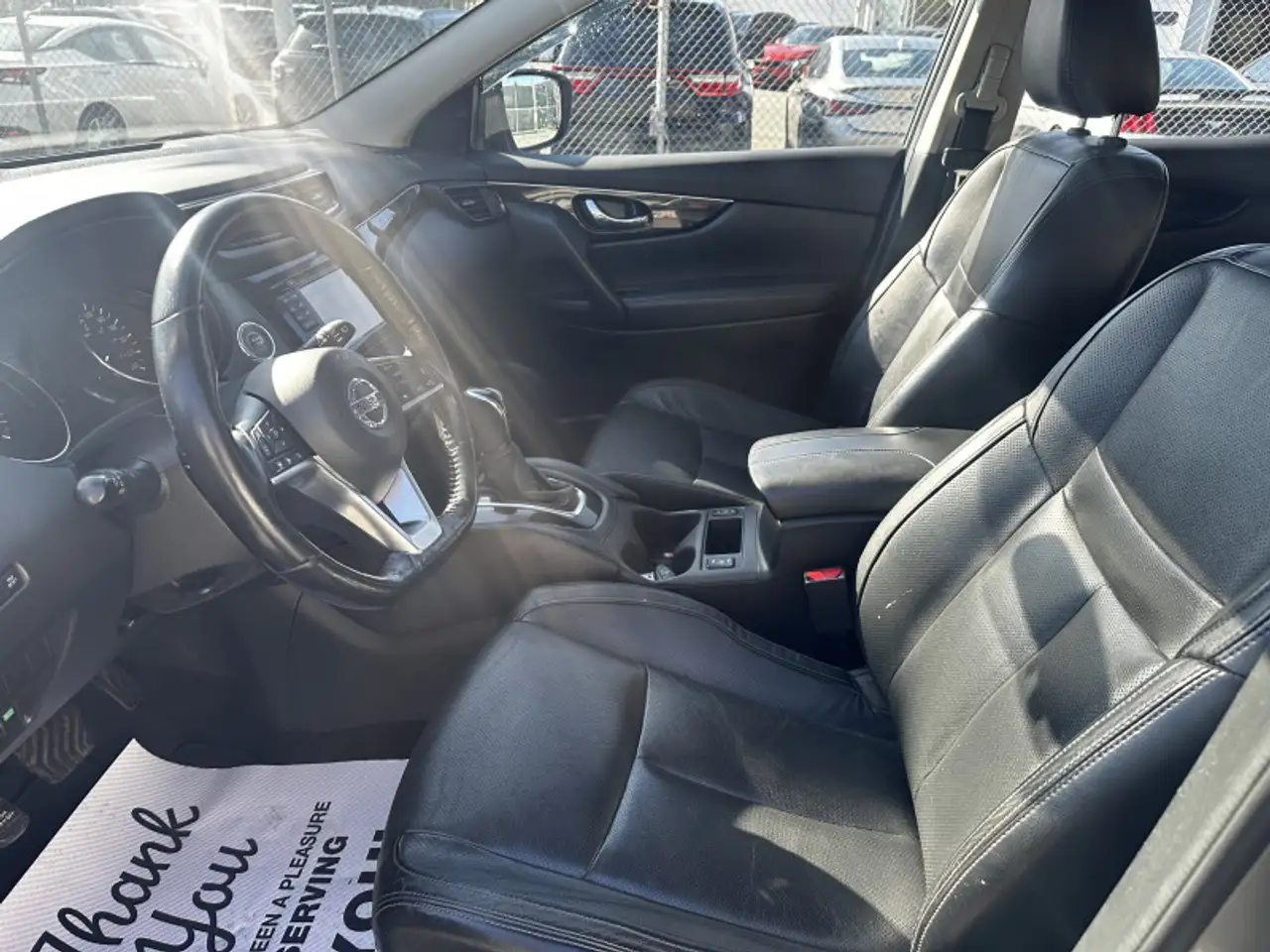 Nissan Qashqai снимка Nissan Qashqai