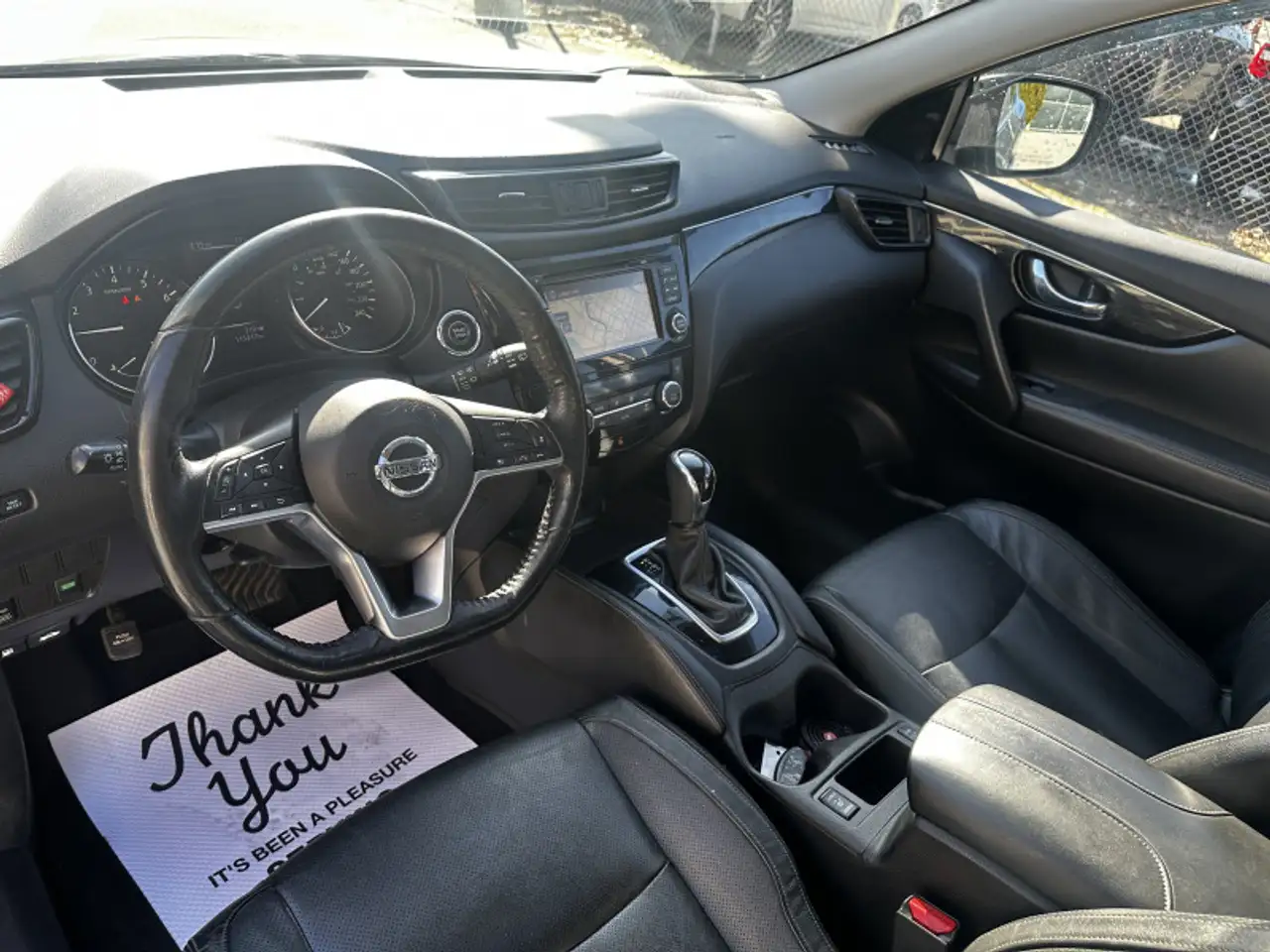 Nissan Qashqai снимка Nissan Qashqai