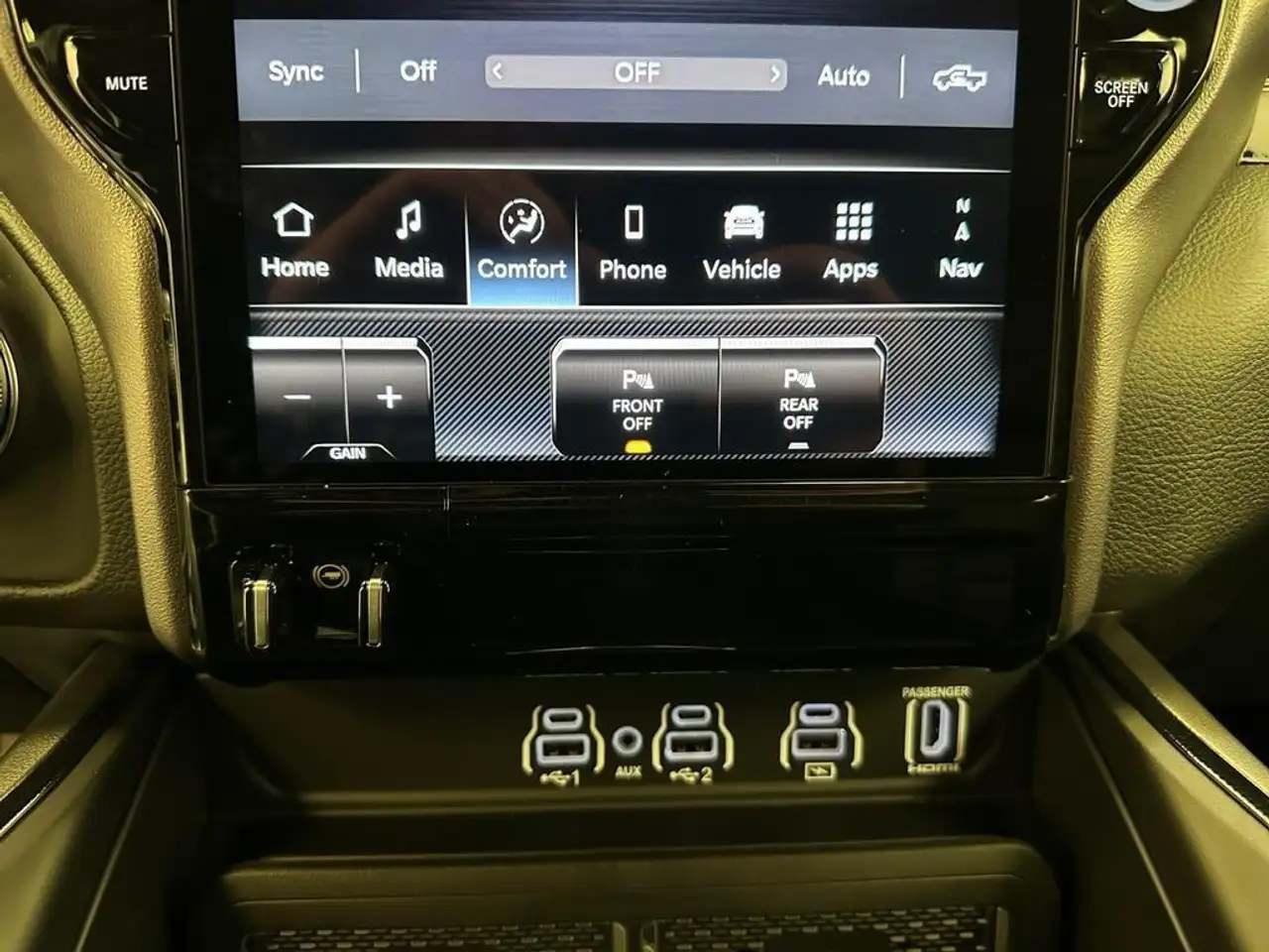 RAM 1500 fotografie RAM 1500