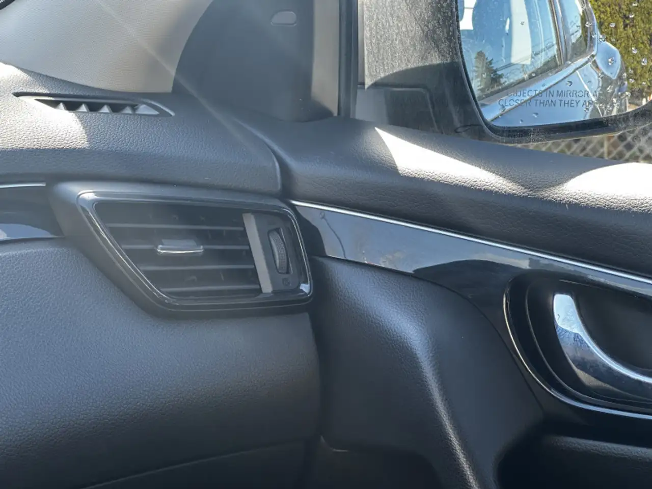 Nissan Qashqai снимка Nissan Qashqai