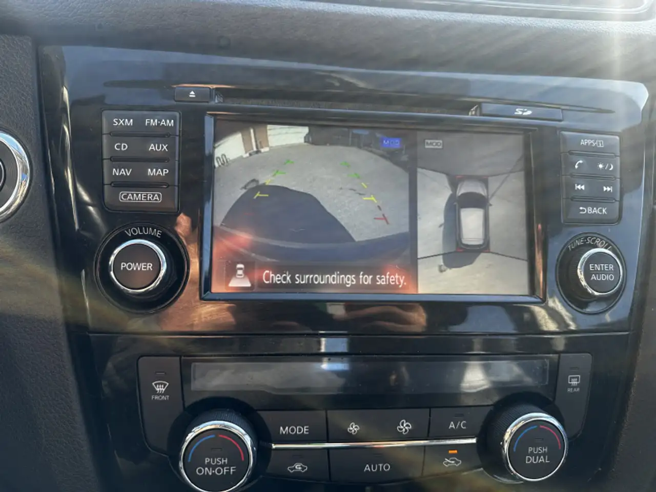 Nissan Qashqai снимка Nissan Qashqai