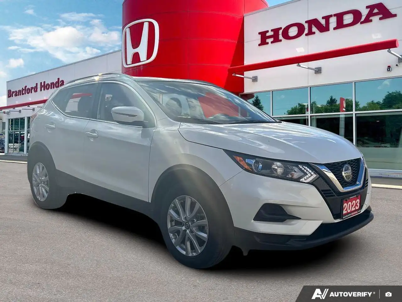 Nissan Qashqai снимка Nissan Qashqai