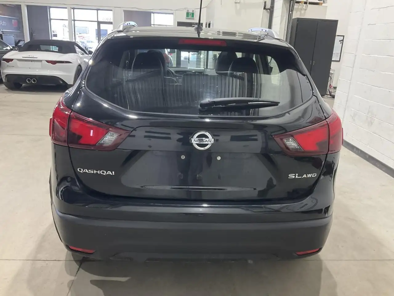 Nissan Qashqai снимка Nissan Qashqai
