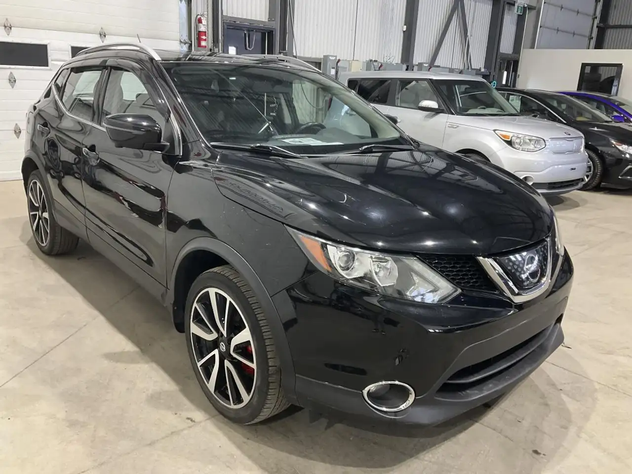 Nissan Qashqai снимка Nissan Qashqai