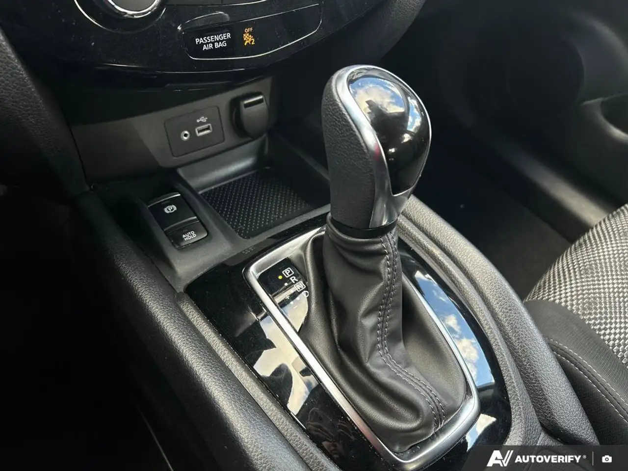 Nissan Qashqai снимка Nissan Qashqai
