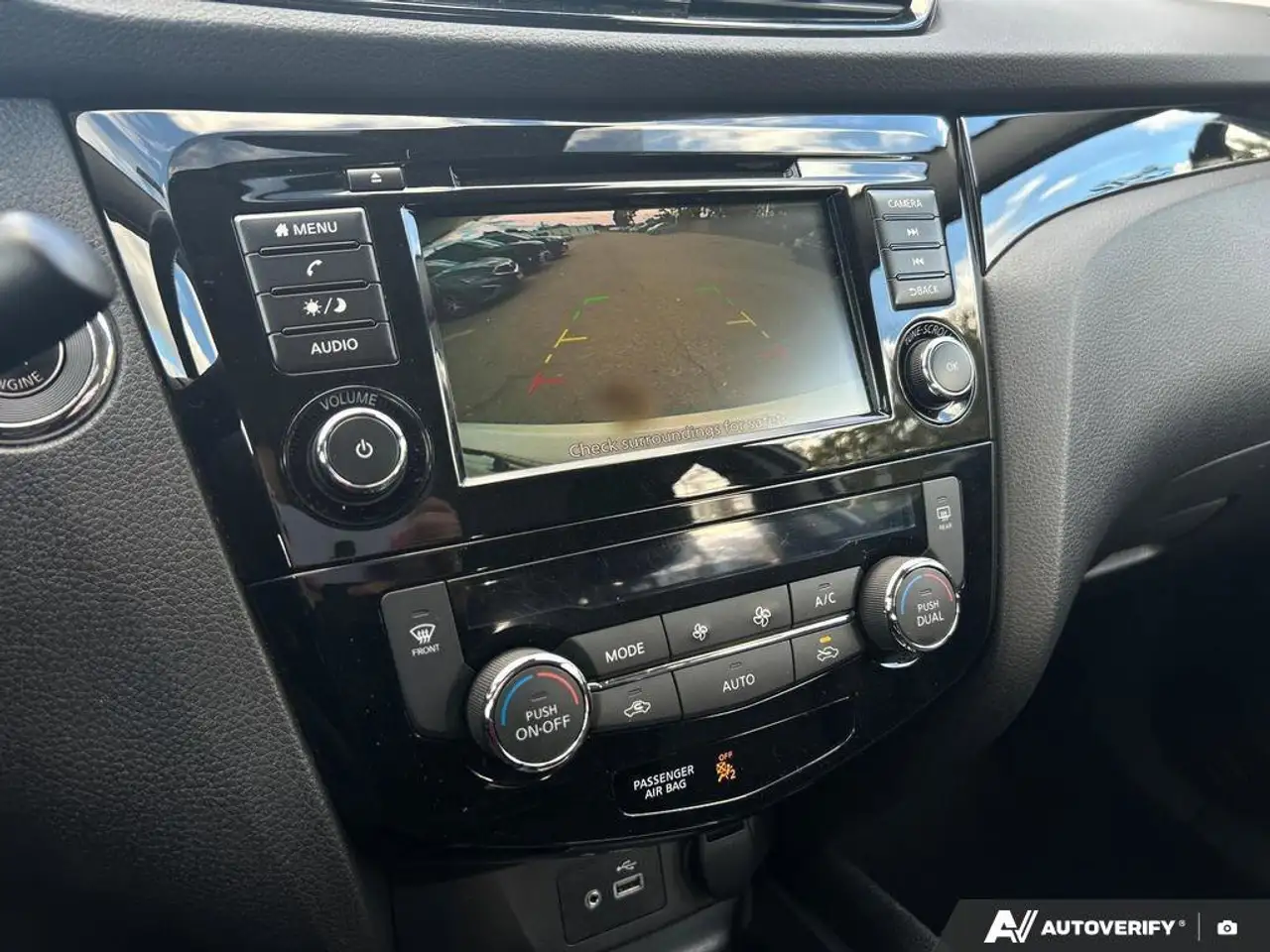 Nissan Qashqai снимка Nissan Qashqai