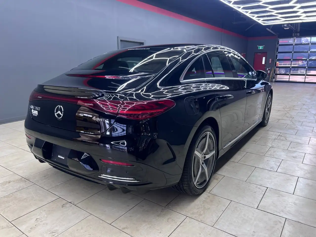 Mercedes-Benz EQE снимка Mercedes-Benz EQE