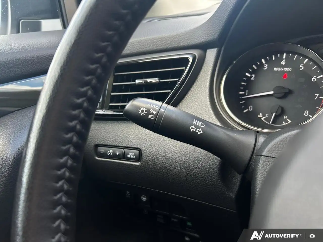 Nissan Qashqai снимка Nissan Qashqai