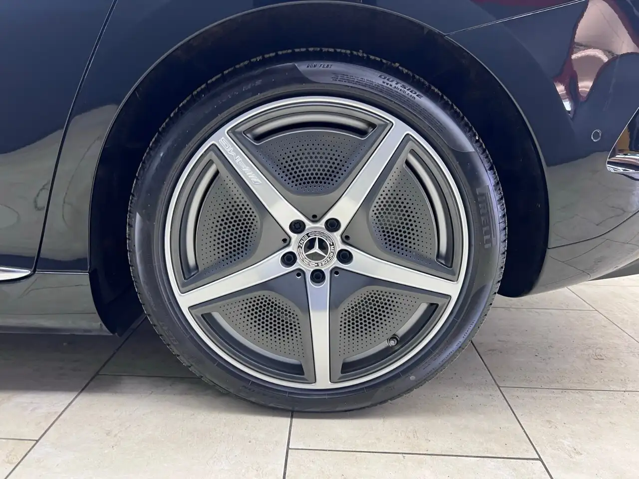 Mercedes-Benz EQE снимка Mercedes-Benz EQE