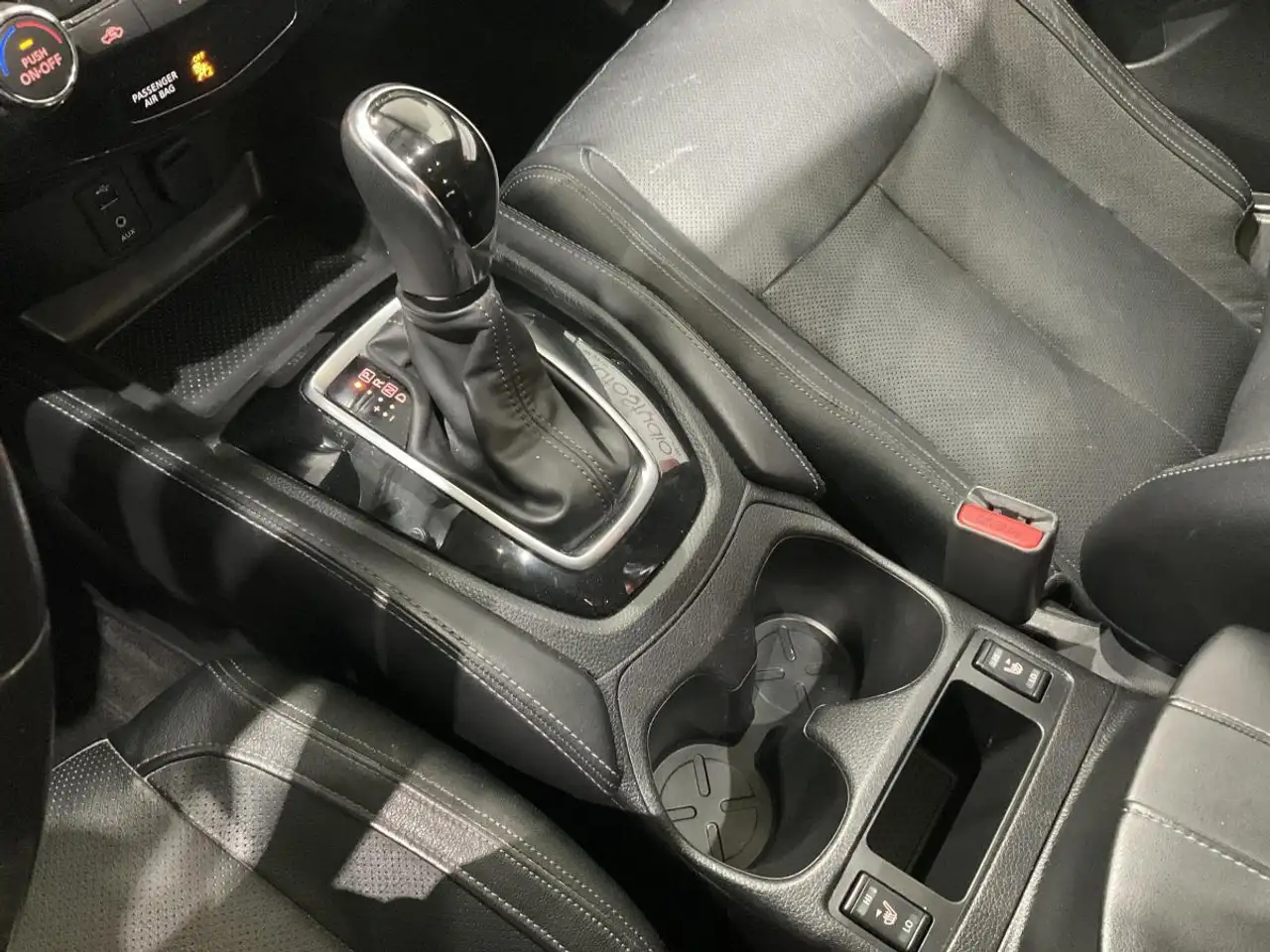 Nissan Qashqai снимка Nissan Qashqai