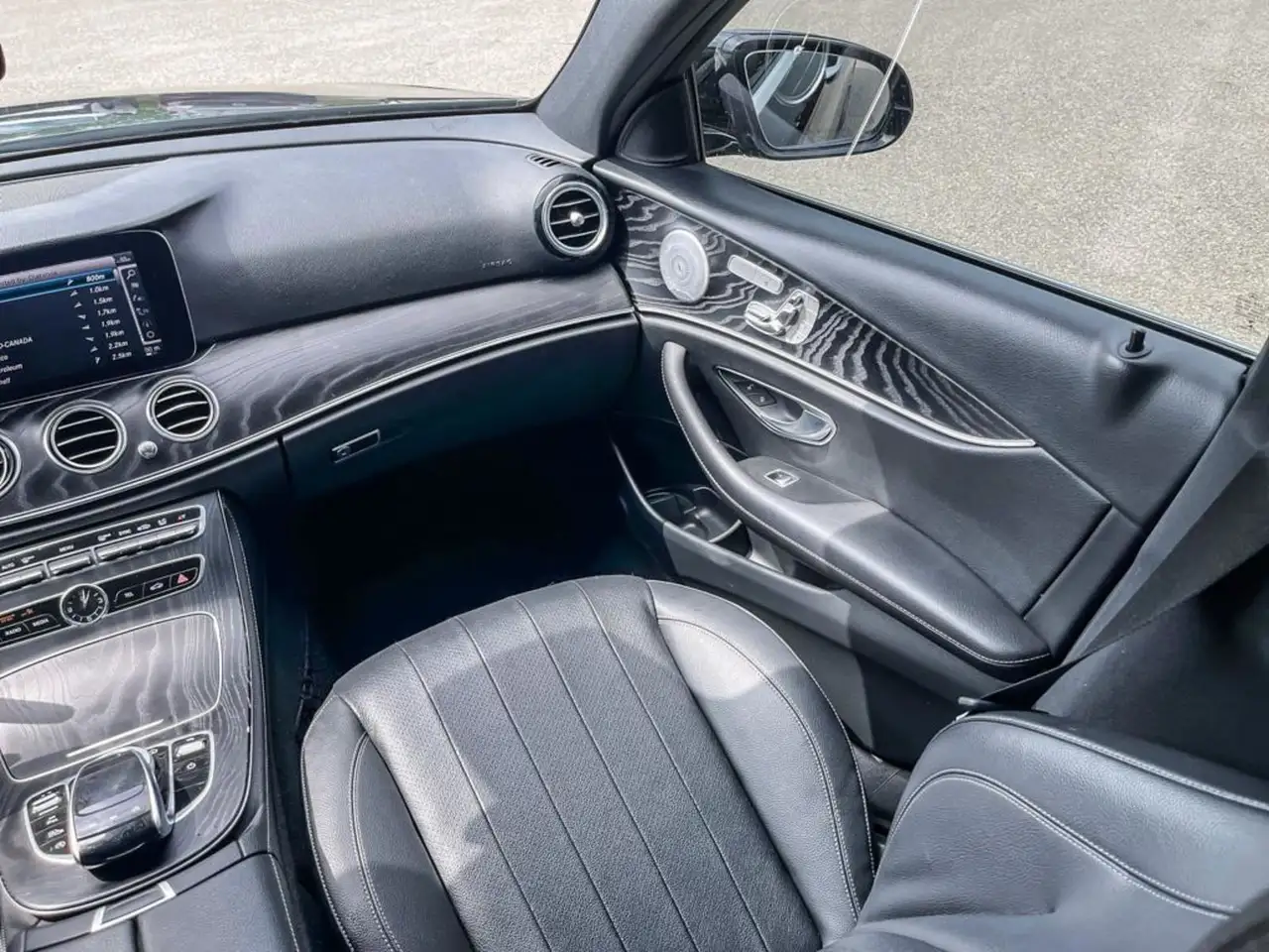 Mercedes-Benz E-Class fotografie Mercedes-Benz E-Class