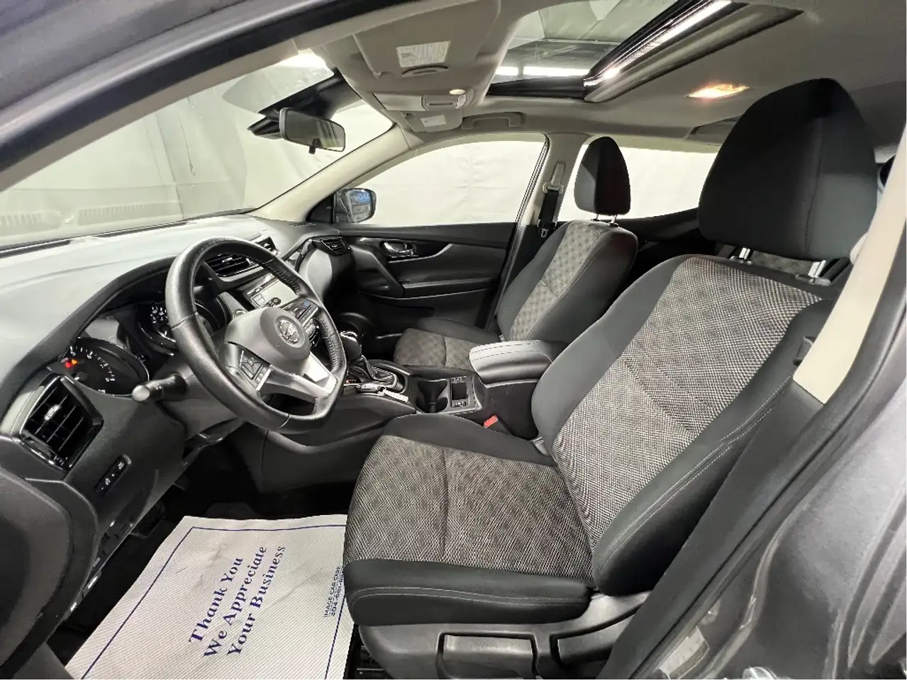 Nissan Qashqai снимка Nissan Qashqai