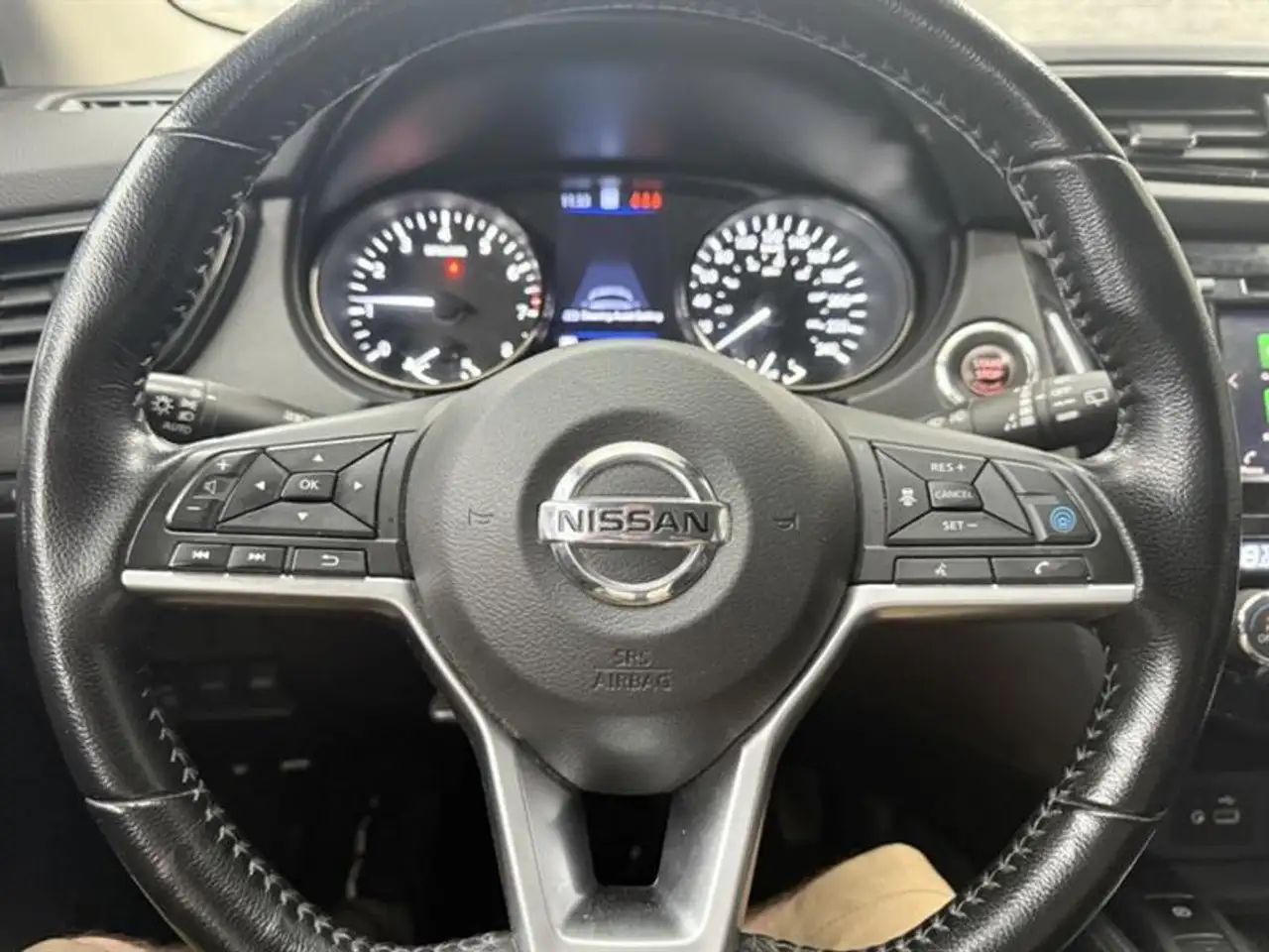 Nissan Qashqai снимка Nissan Qashqai