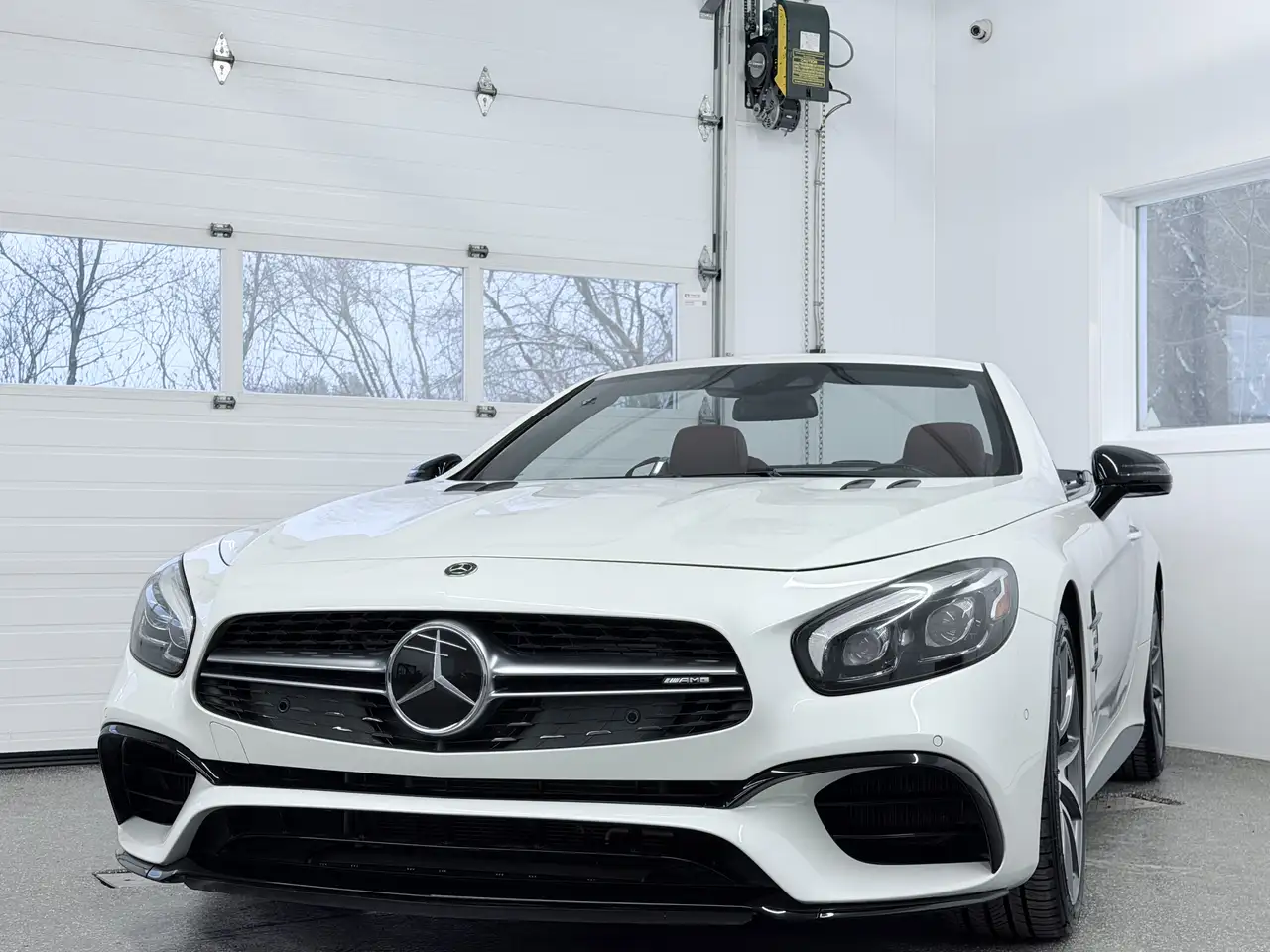 Mercedes-Benz SL снимка Mercedes-Benz SL
