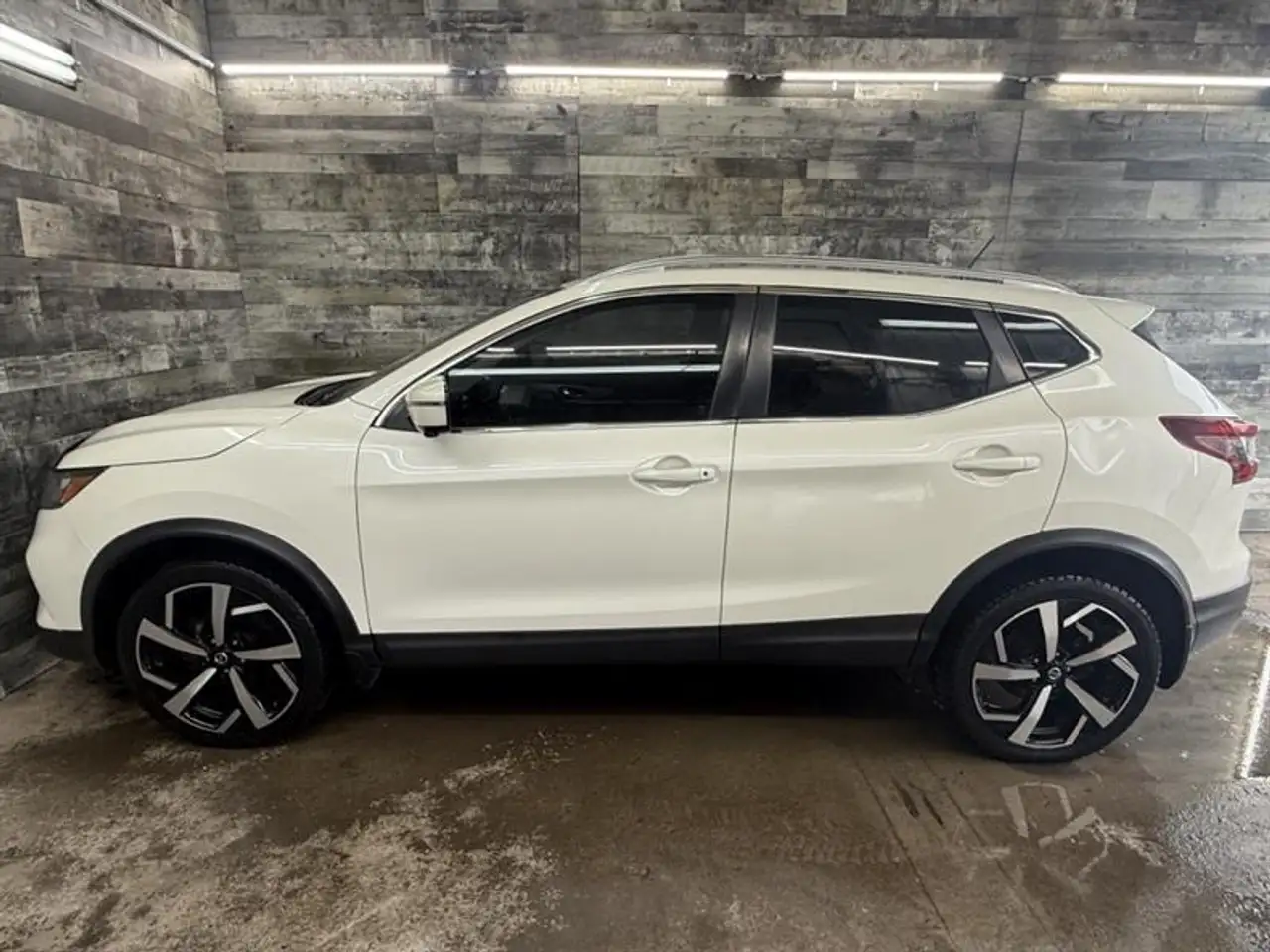 Nissan Qashqai снимка Nissan Qashqai