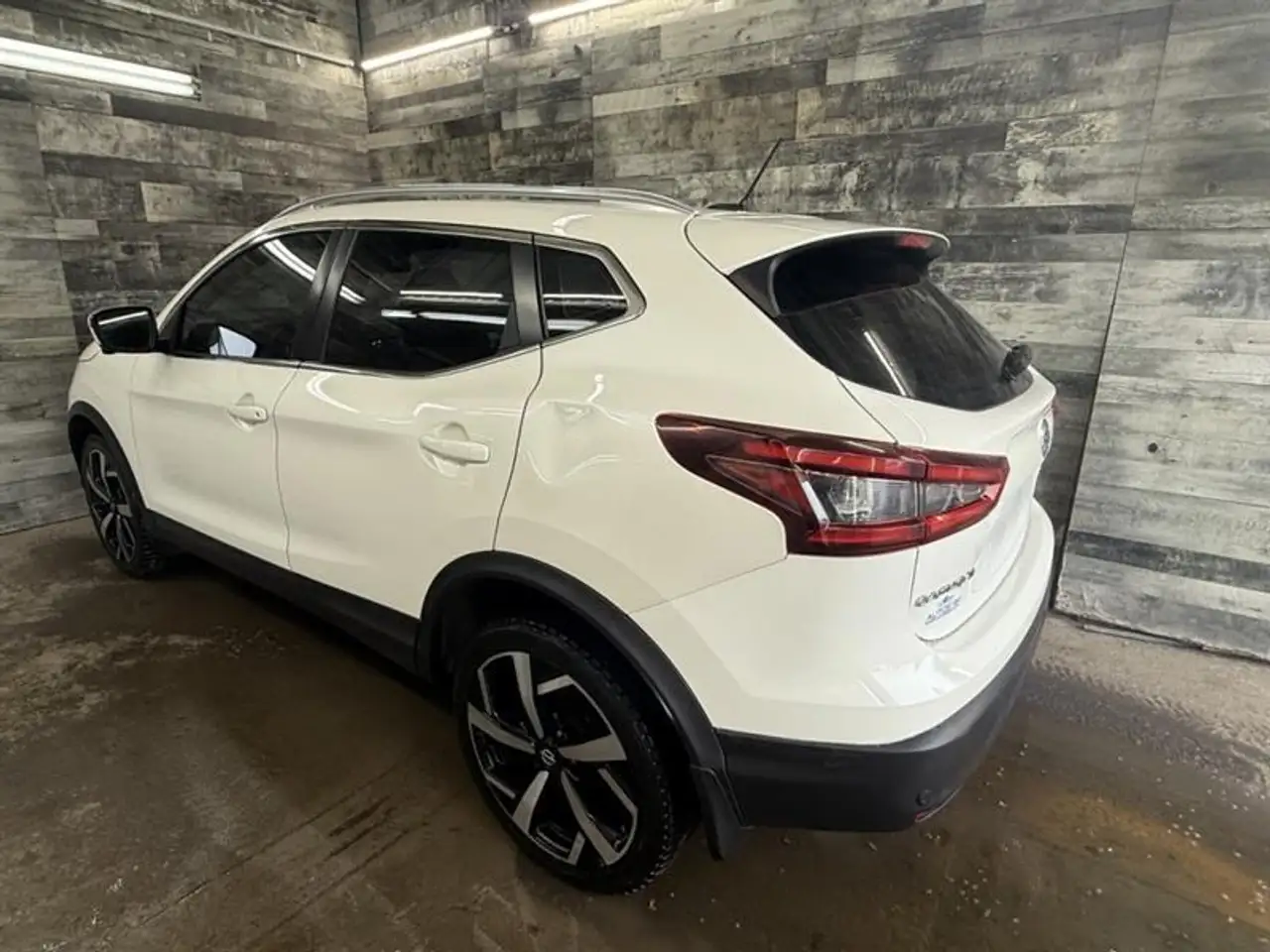 Nissan Qashqai снимка Nissan Qashqai