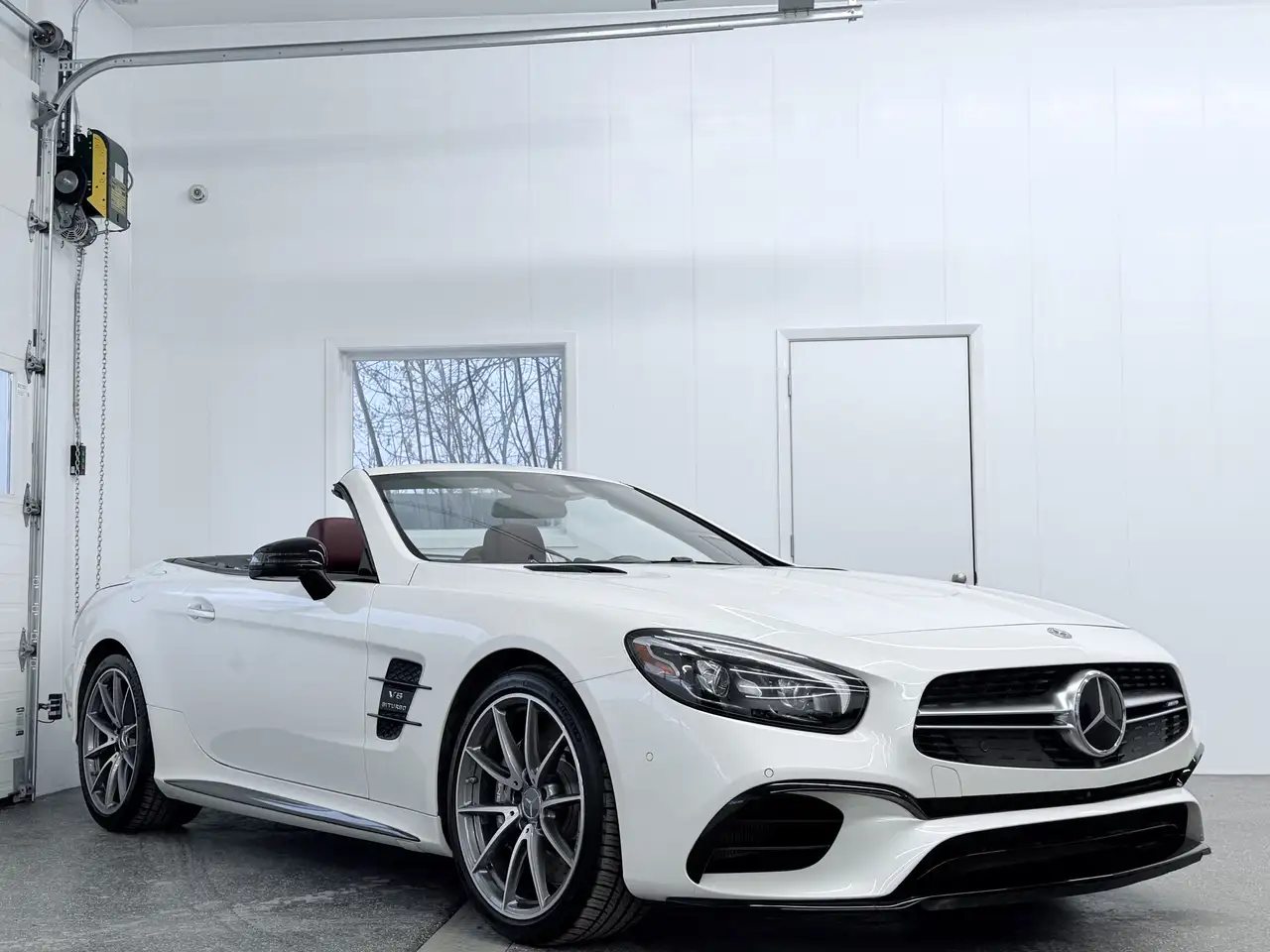 Mercedes-Benz SL снимка Mercedes-Benz SL