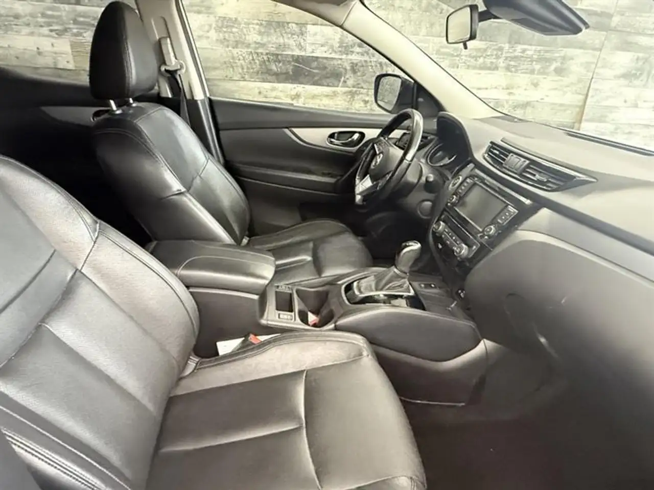 Nissan Qashqai снимка Nissan Qashqai