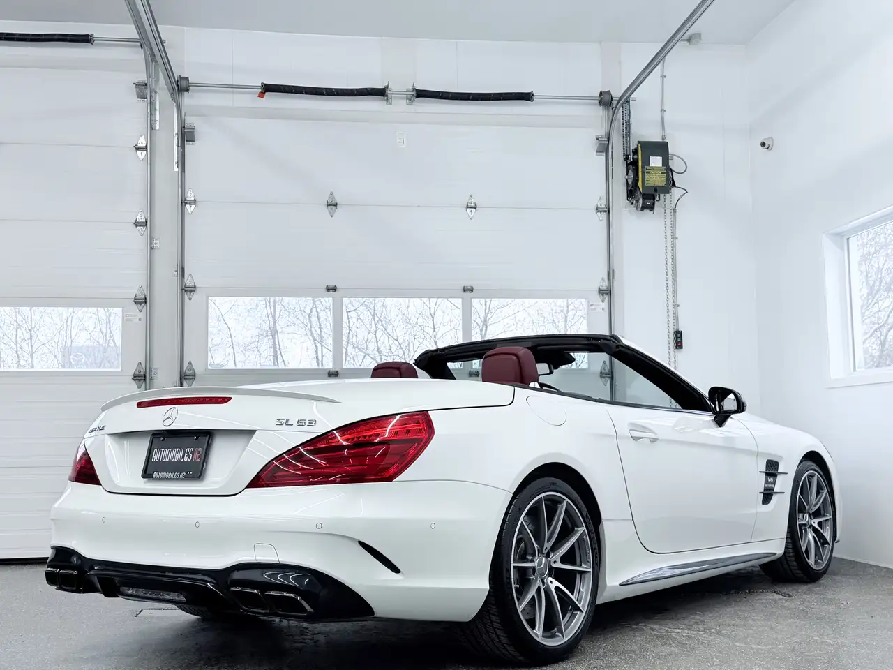 Mercedes-Benz SL снимка Mercedes-Benz SL