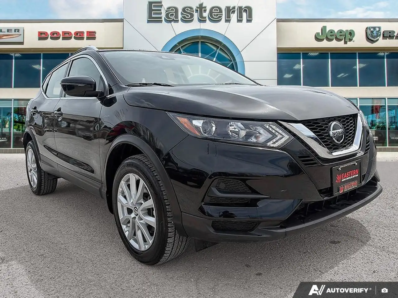 Nissan Qashqai photo Nissan Qashqai