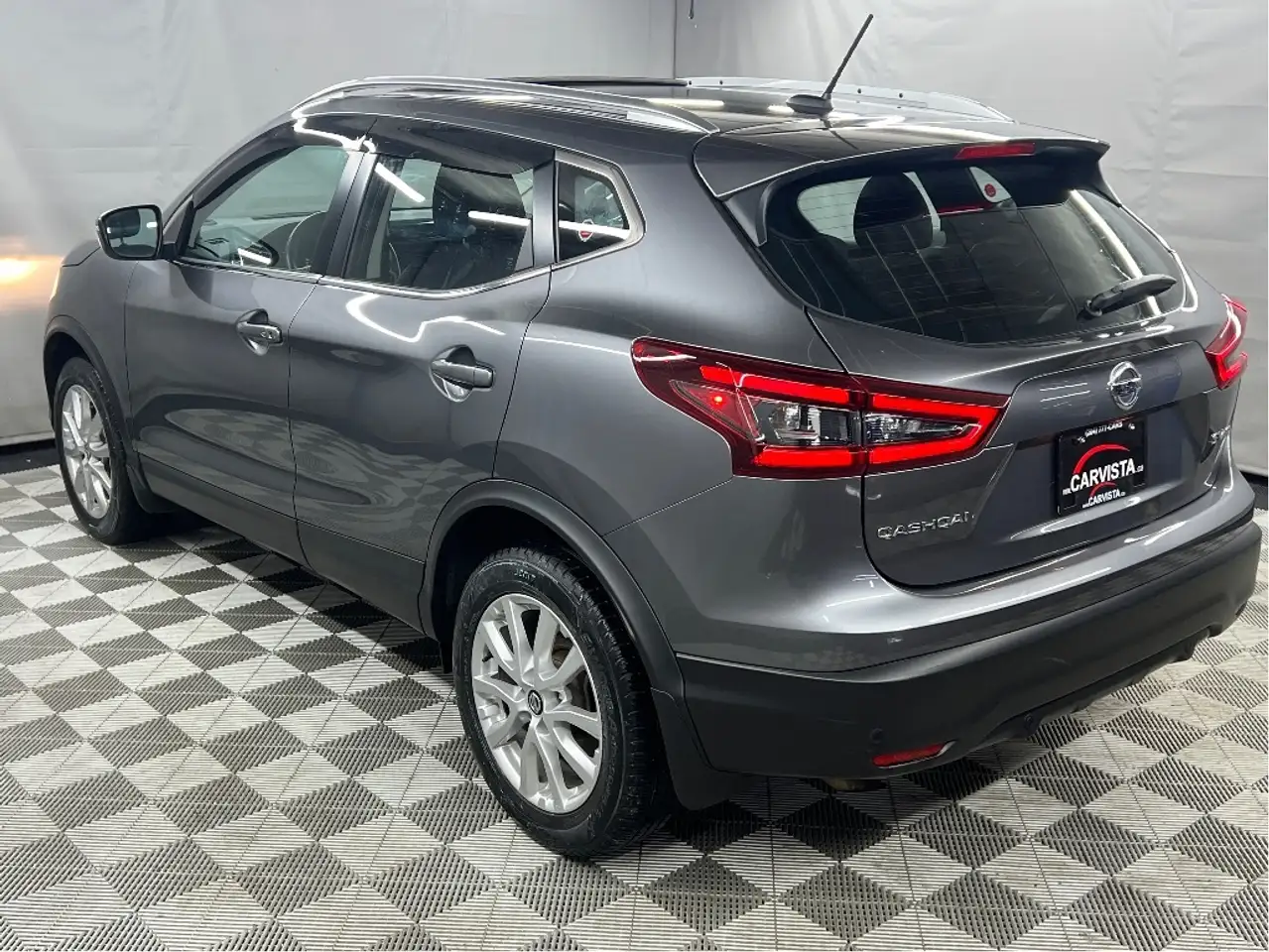 Nissan Qashqai снимка Nissan Qashqai