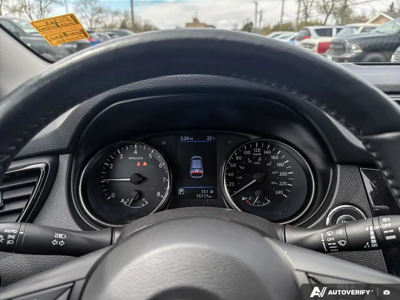 Nissan Qashqai photo Nissan Qashqai