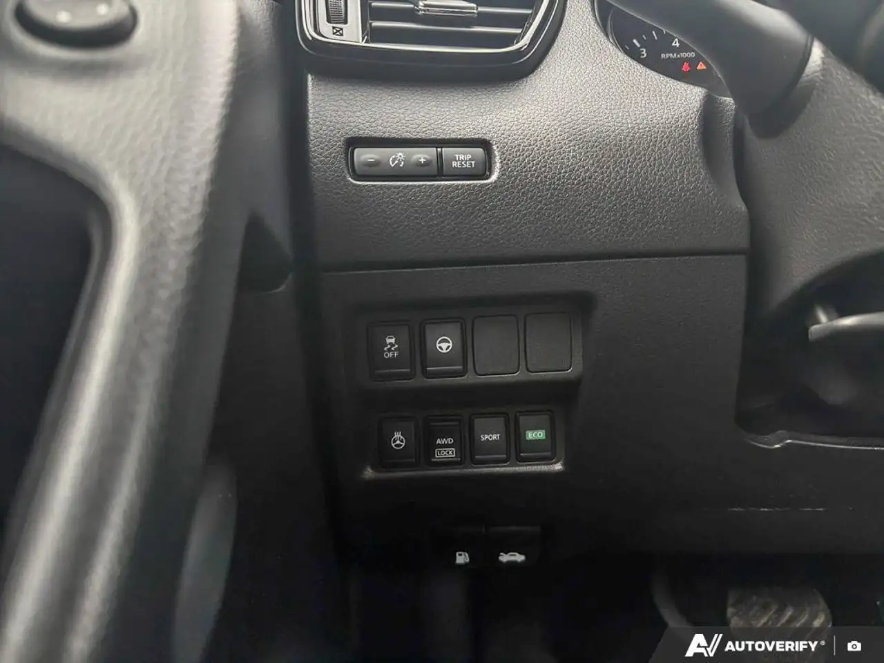 Nissan Qashqai photo Nissan Qashqai