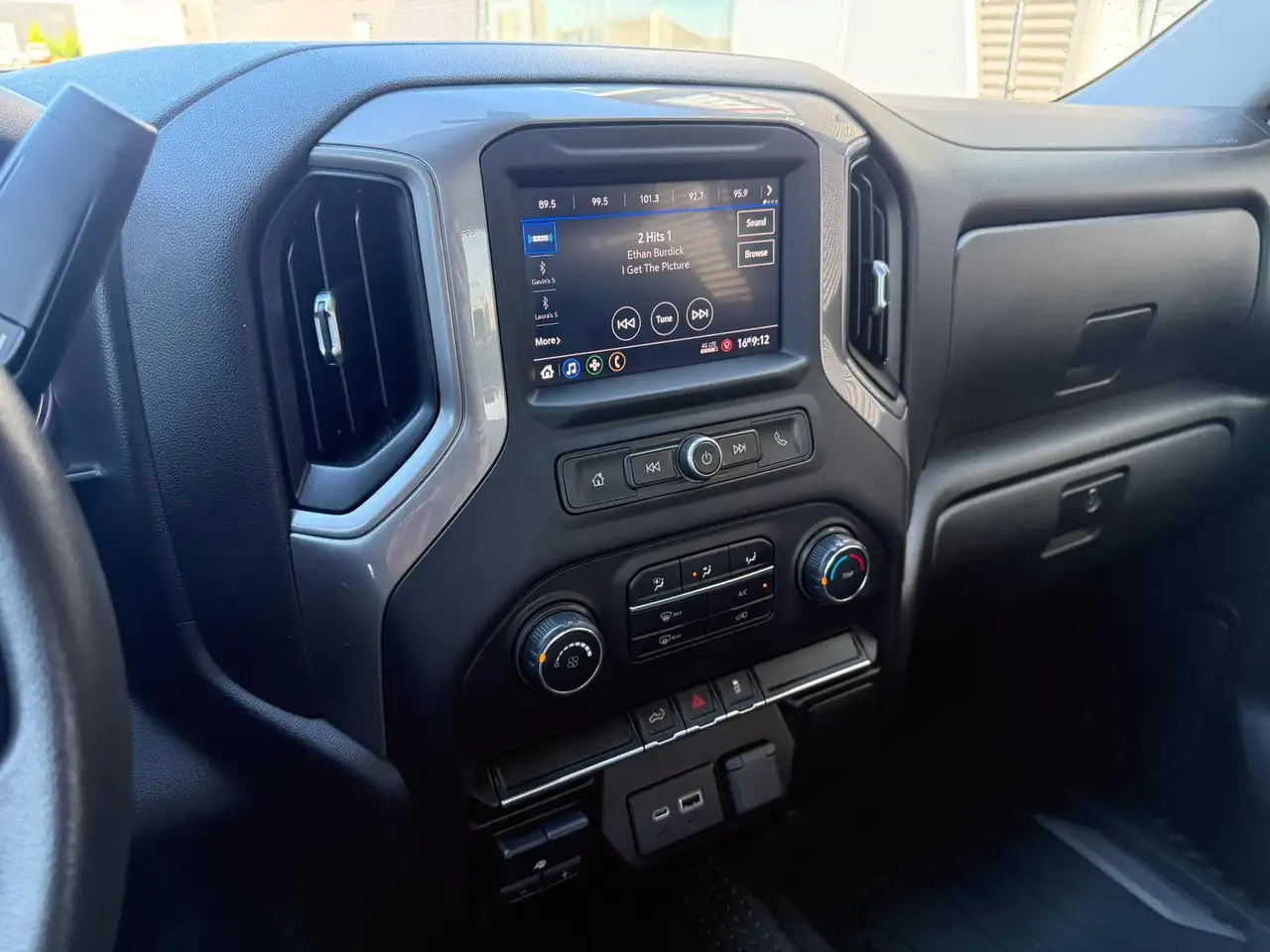Chevrolet Silverado 2500 снимка Chevrolet Silverado 2500