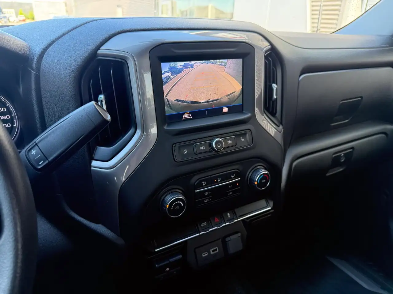 Chevrolet Silverado 2500 снимка Chevrolet Silverado 2500