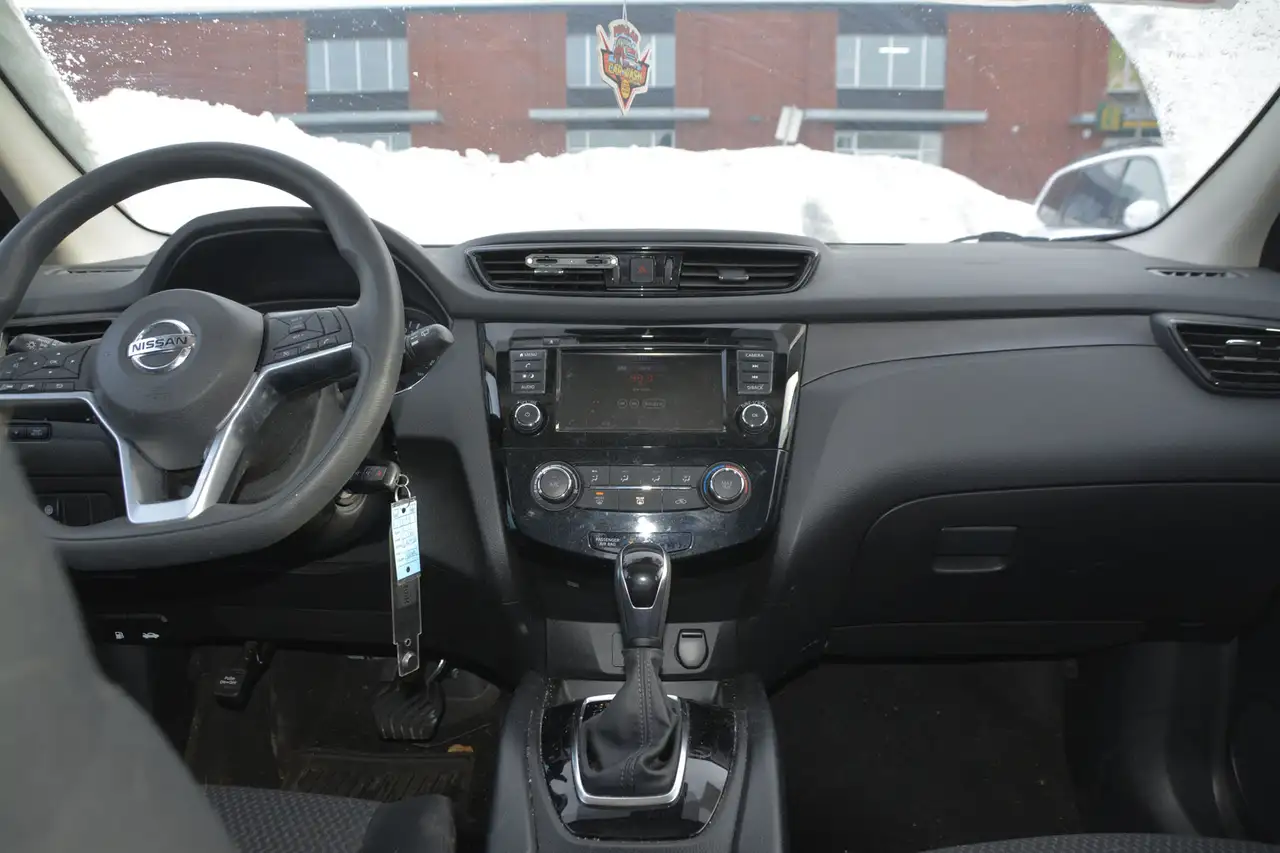 Nissan Qashqai снимка Nissan Qashqai