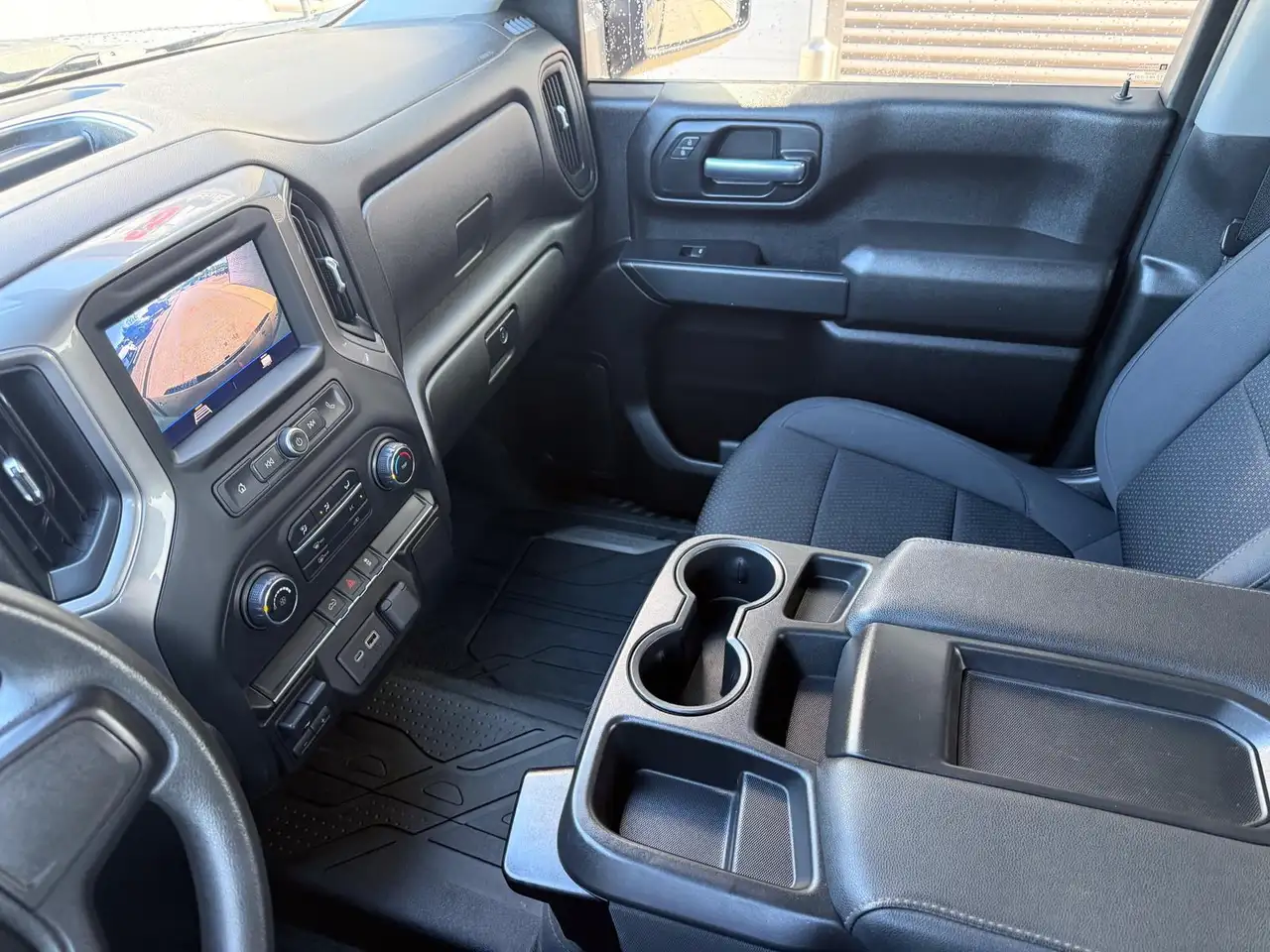 Chevrolet Silverado 2500 снимка Chevrolet Silverado 2500