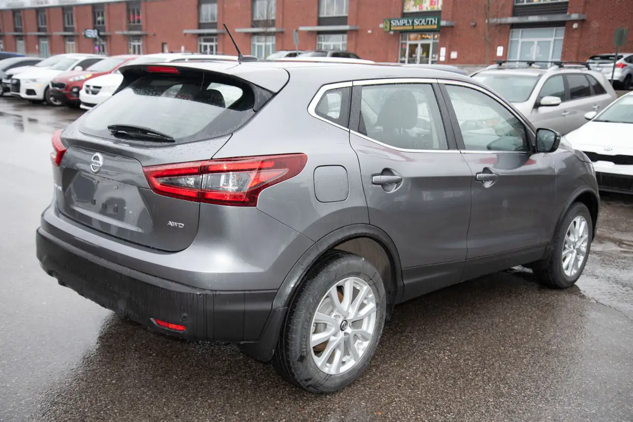 Nissan Qashqai снимка Nissan Qashqai