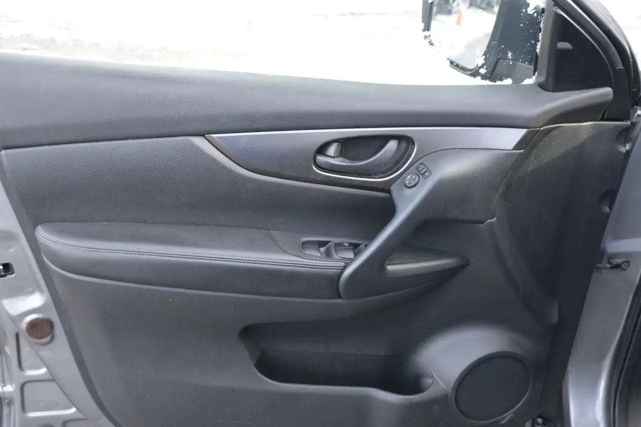 Nissan Qashqai снимка Nissan Qashqai