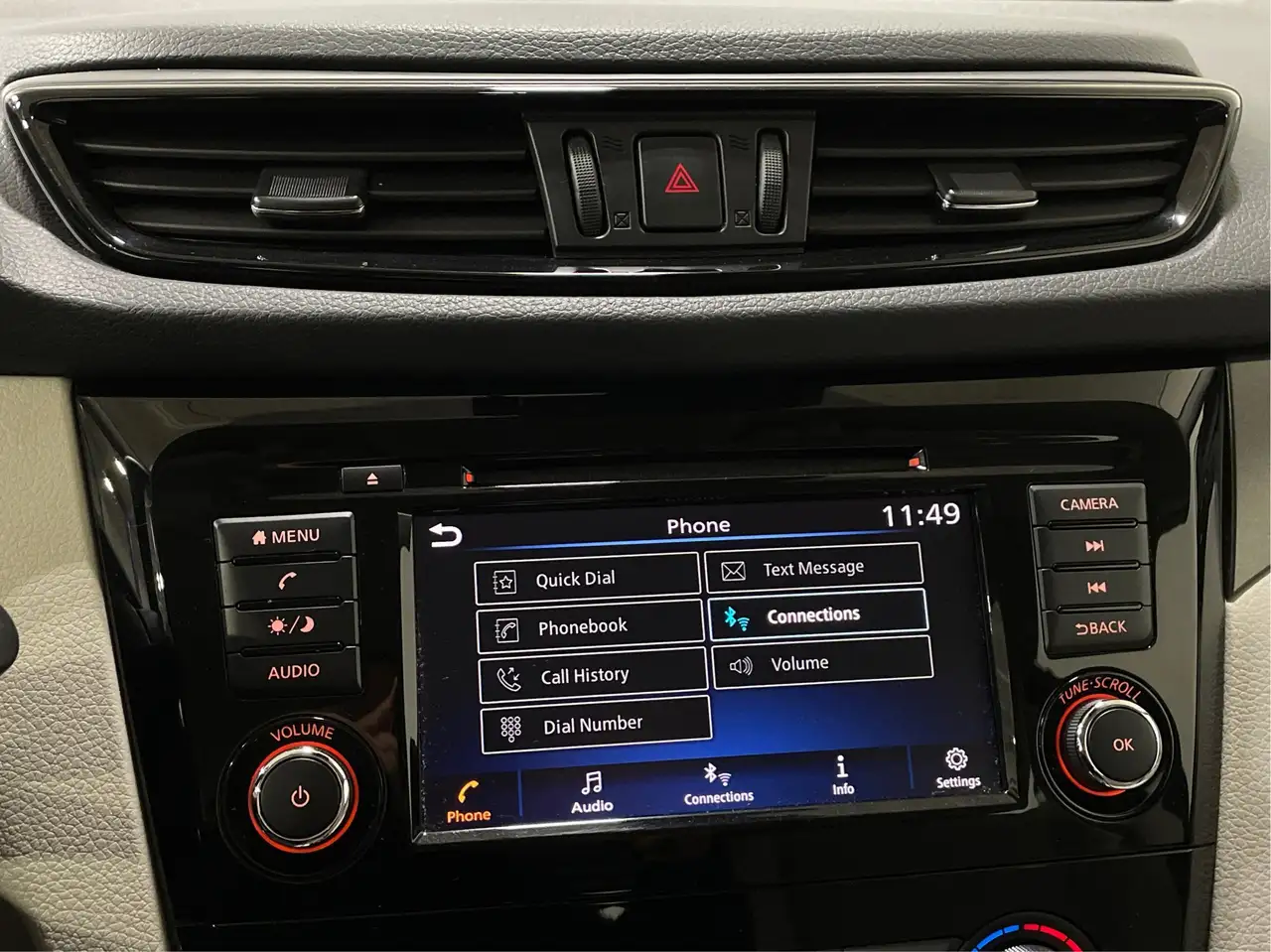 Nissan Qashqai photo Nissan Qashqai