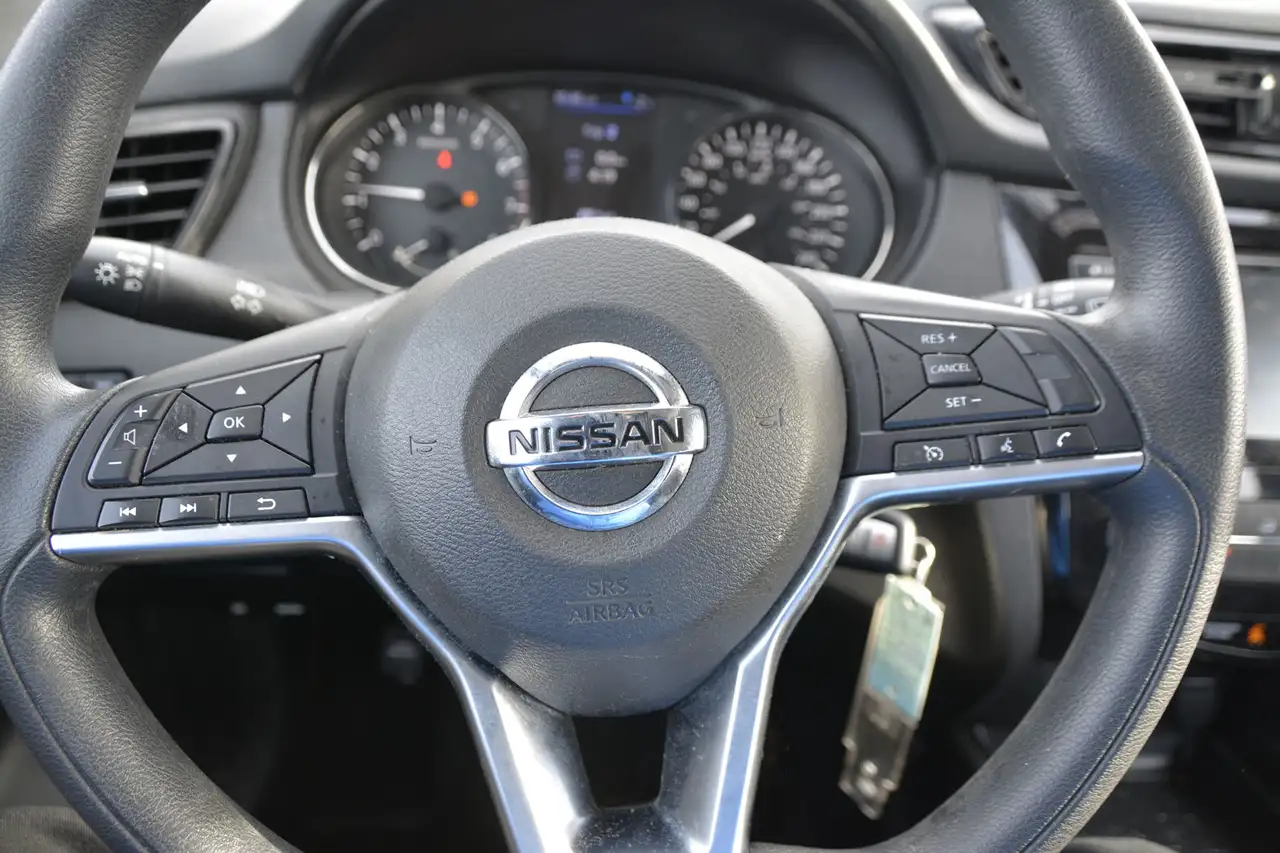 Nissan Qashqai снимка Nissan Qashqai