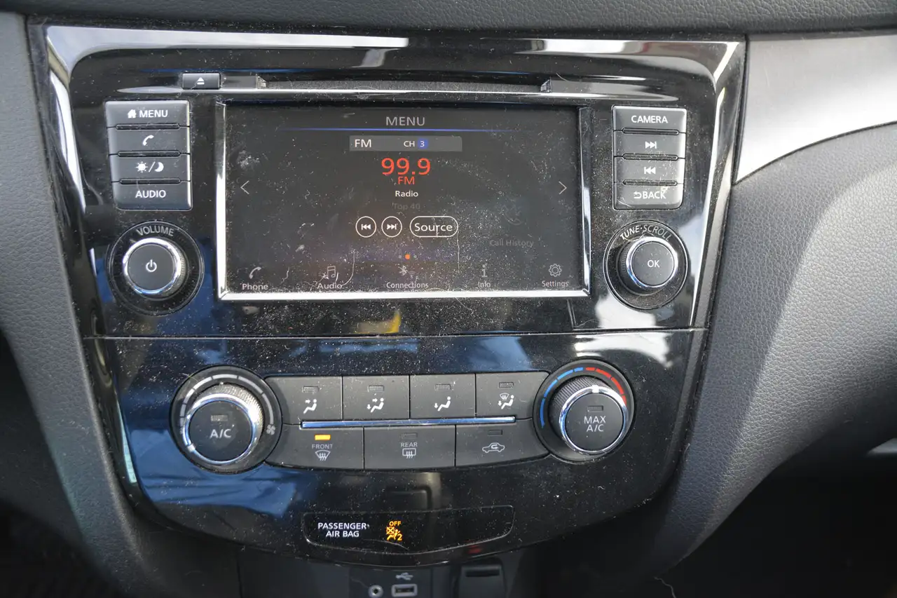 Nissan Qashqai снимка Nissan Qashqai