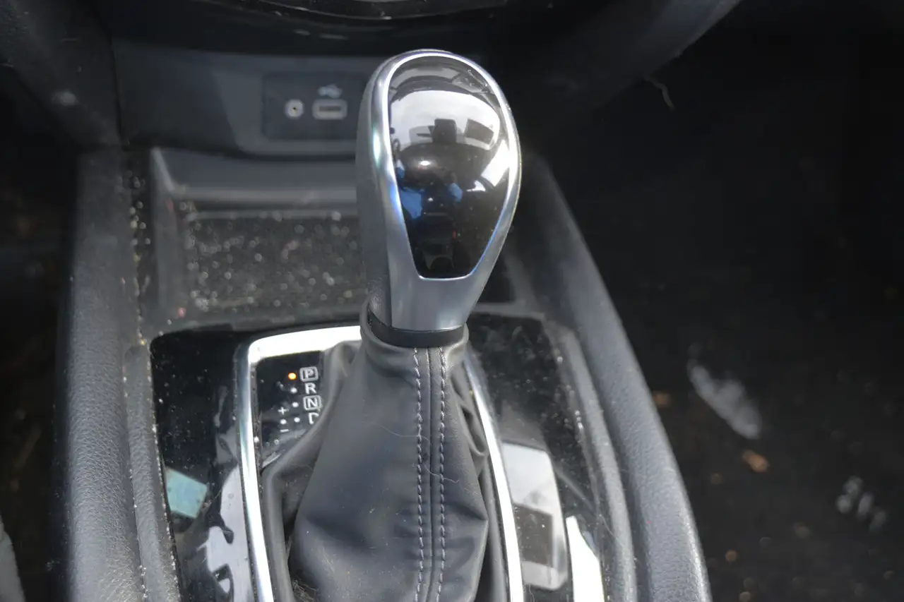 Nissan Qashqai снимка Nissan Qashqai