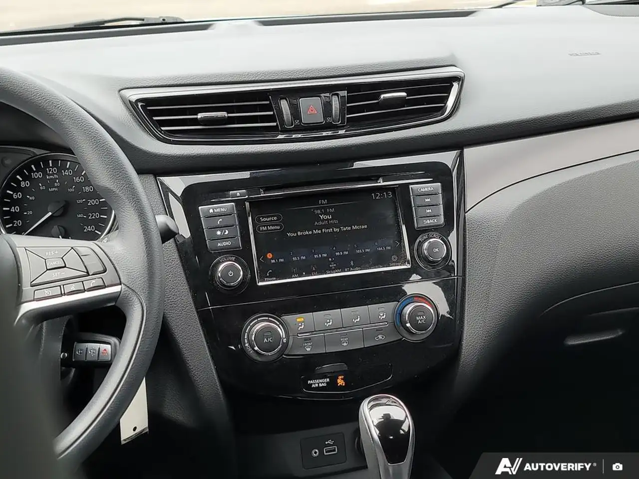 Nissan Qashqai снимка Nissan Qashqai