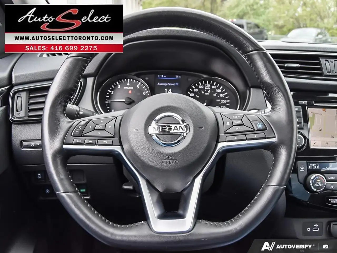 Nissan Qashqai снимка Nissan Qashqai