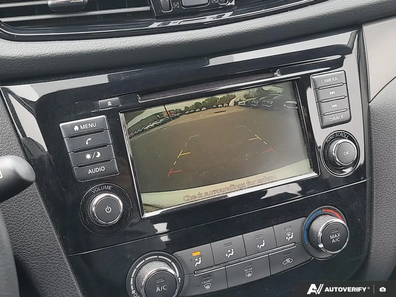 Nissan Qashqai снимка Nissan Qashqai