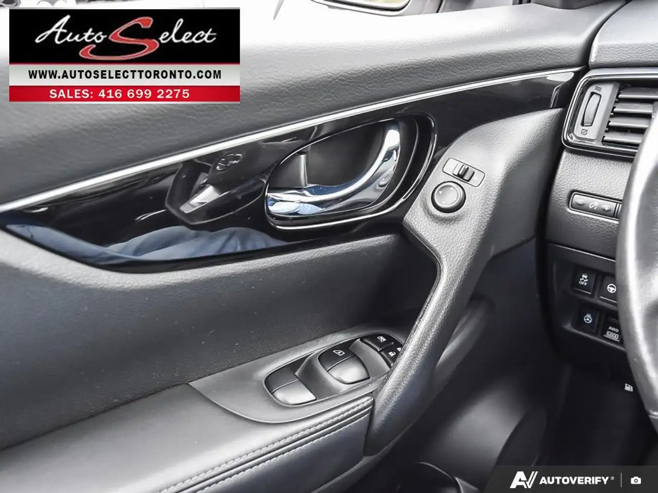 Nissan Qashqai снимка Nissan Qashqai