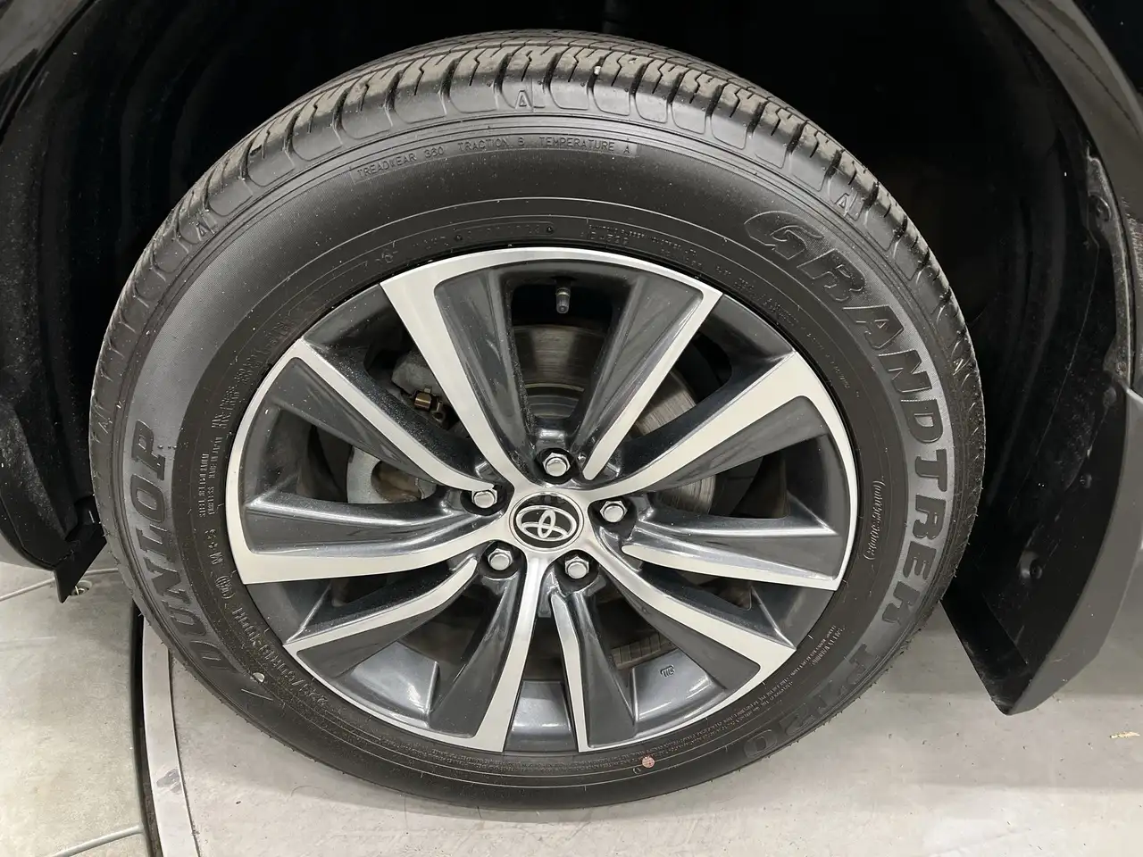 Toyota Venza снимка Toyota Venza