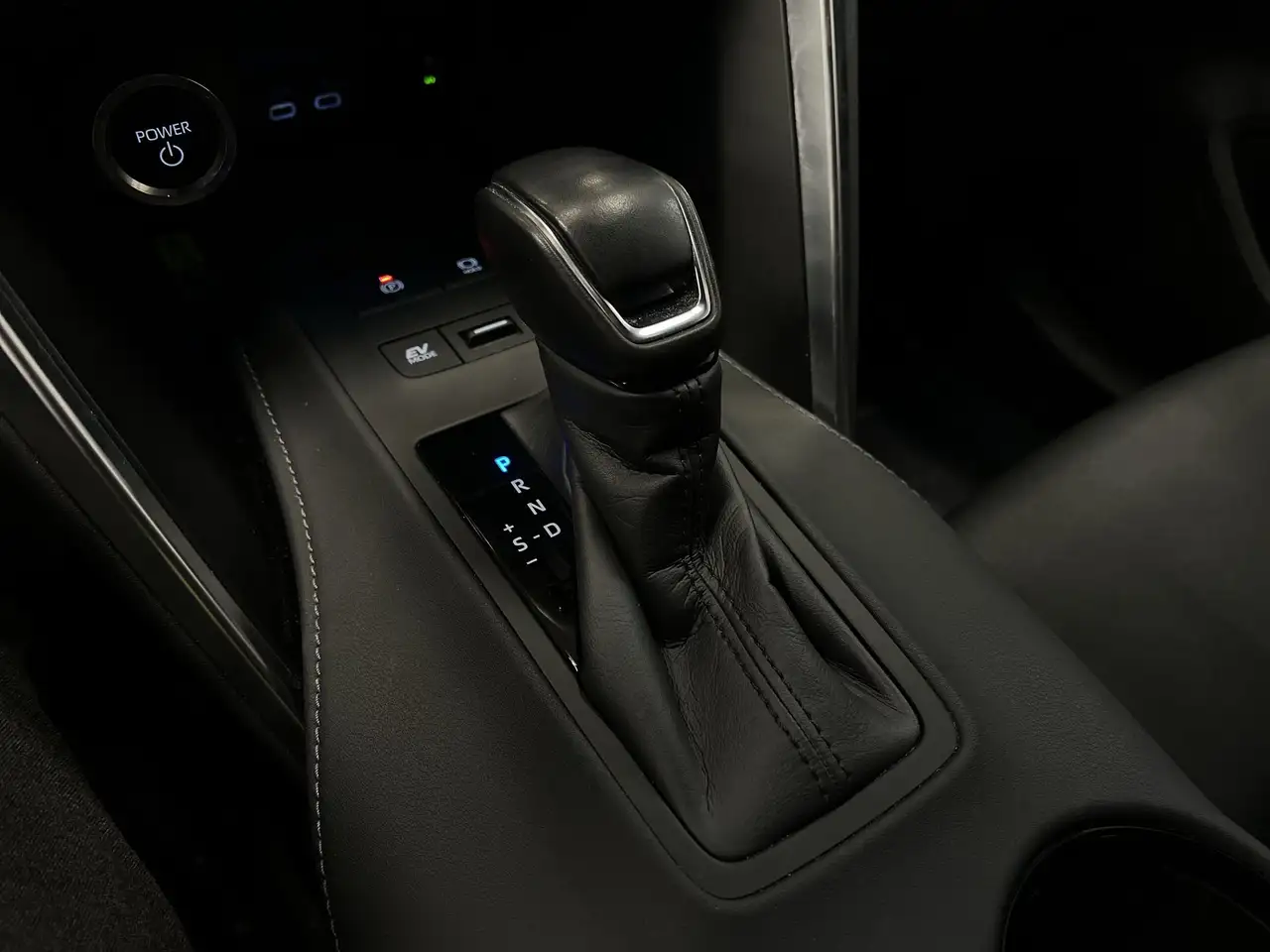 Toyota Venza снимка Toyota Venza